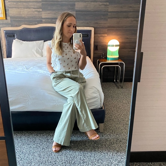 Meet your Posher, Stef - Picture 1 of 1